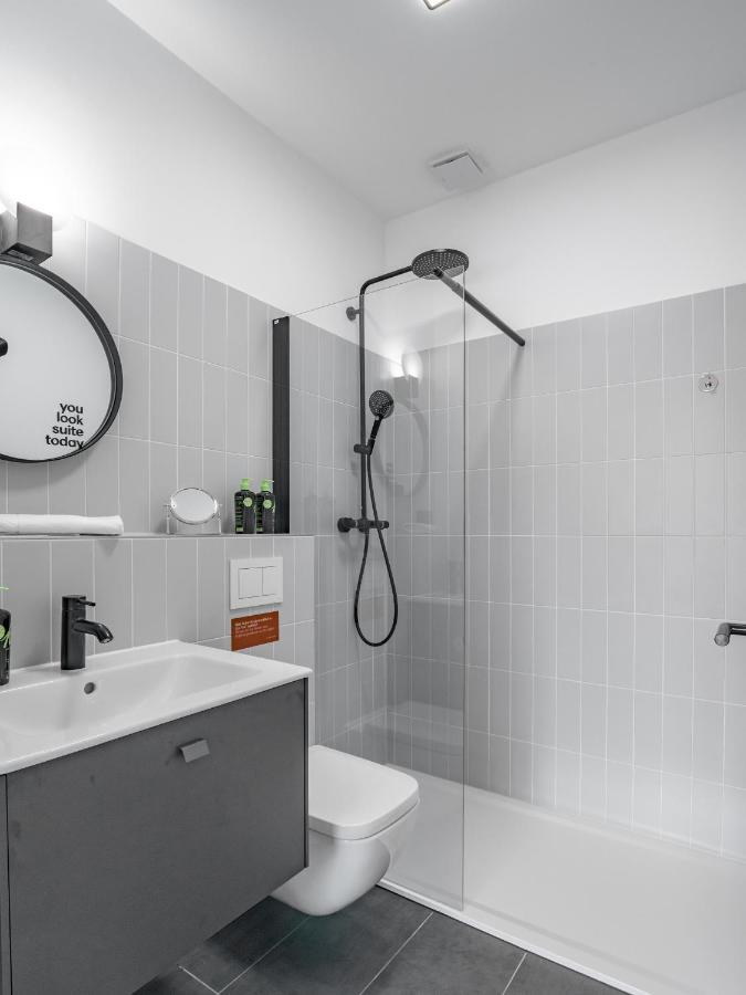 Aparthotel Limehome A.-schweitzer-str. *