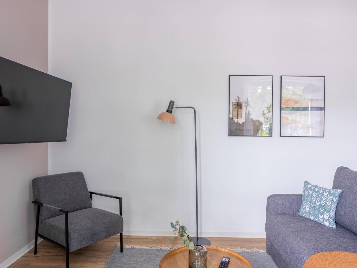 Limehome A.-schweitzer-str. Aparthotel